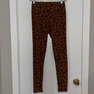 NWOT Lularoe Teddy Bear Leggings - Size OS